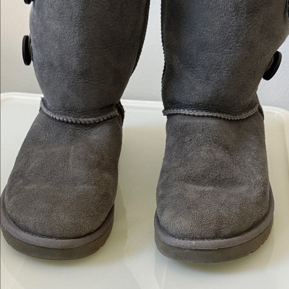 UGG Charcoal Shearling Boots - Picture 4 of 10